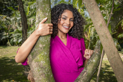 Barbara Reis comemora estreia como protagonista de 'Terra e Paixão': 'Esse é um ano de trabalho e foco'