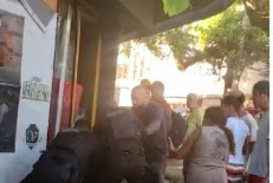 Agentesda Romu se envolvem em confusão em Cabo Frio