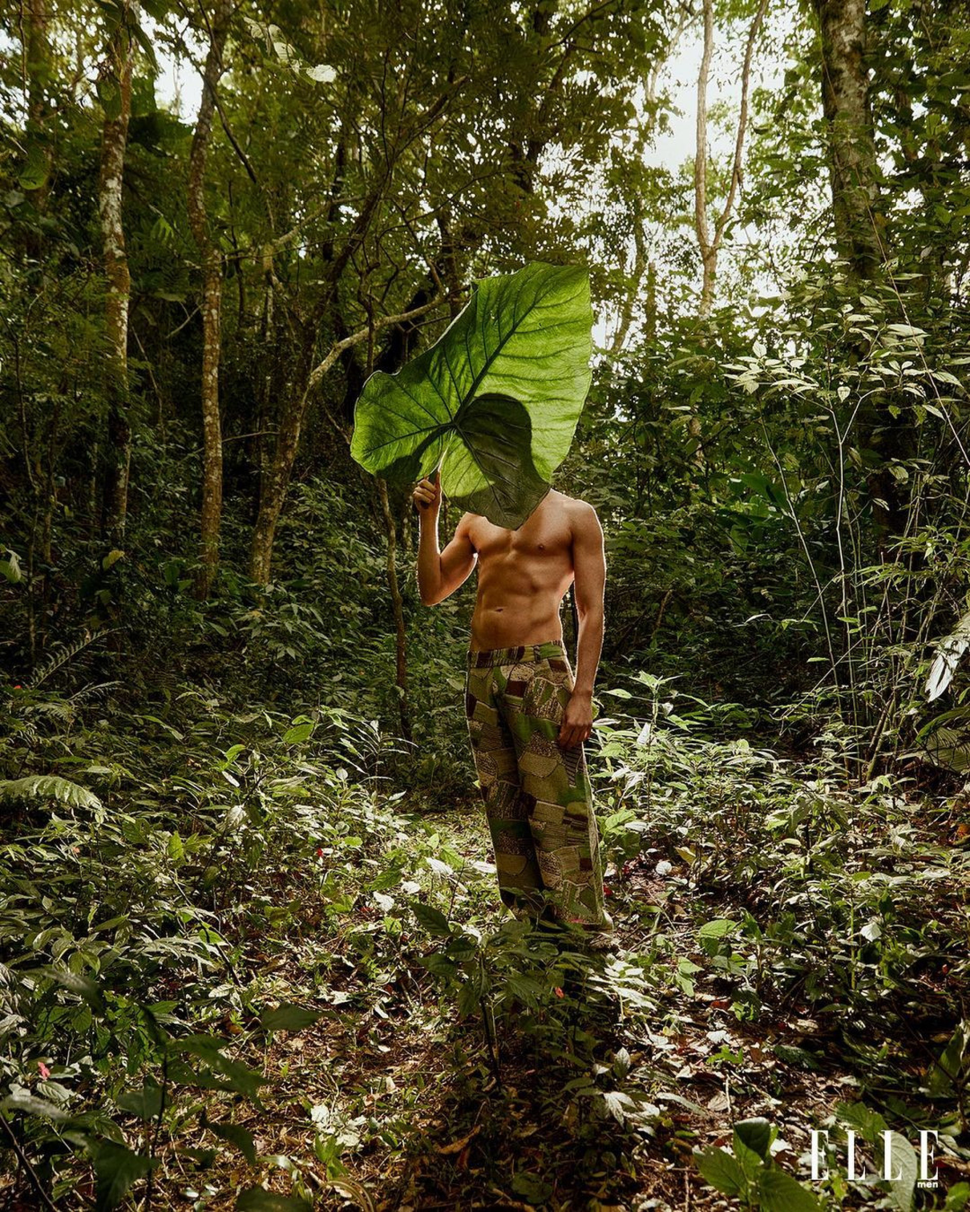 Johnny Massaro para a revista 'Elle Brasil' - Reprodução Instagram Elle Brasil / @gleesonpaulino