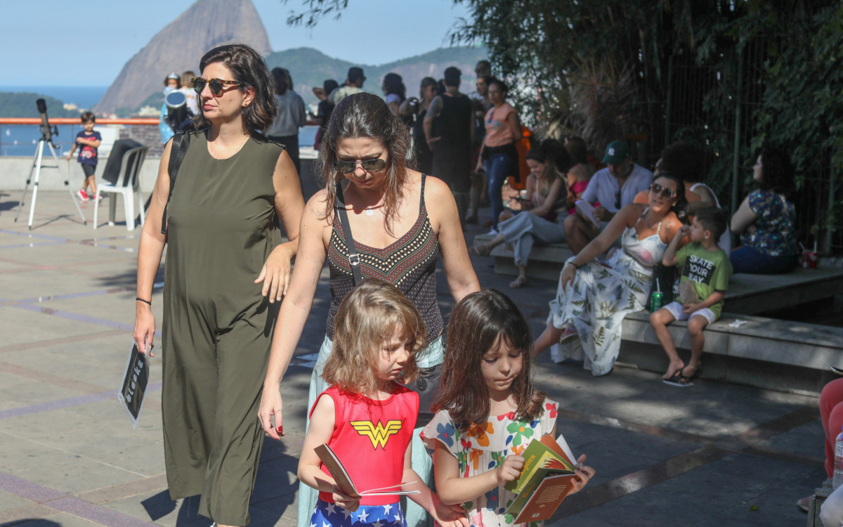 Feira Literária no Parque das Ruínas, em Santa Teresa, neste sábado(06).. Foto: Pedro Ivo/ Agência O Dia