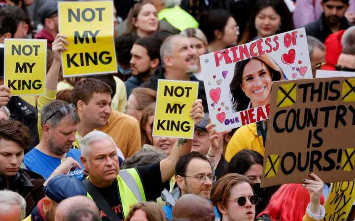 Diversos protestos tem tomado Londres antes da coroação 