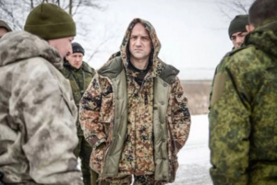 Romancista apoiador de Putin fica ferido em explosão de carro