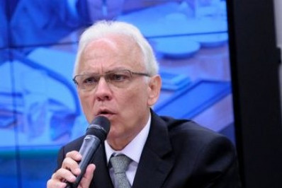 Juíza condena ex-dirigentes do Postalis e da Petros por desvios na compra de debêntures