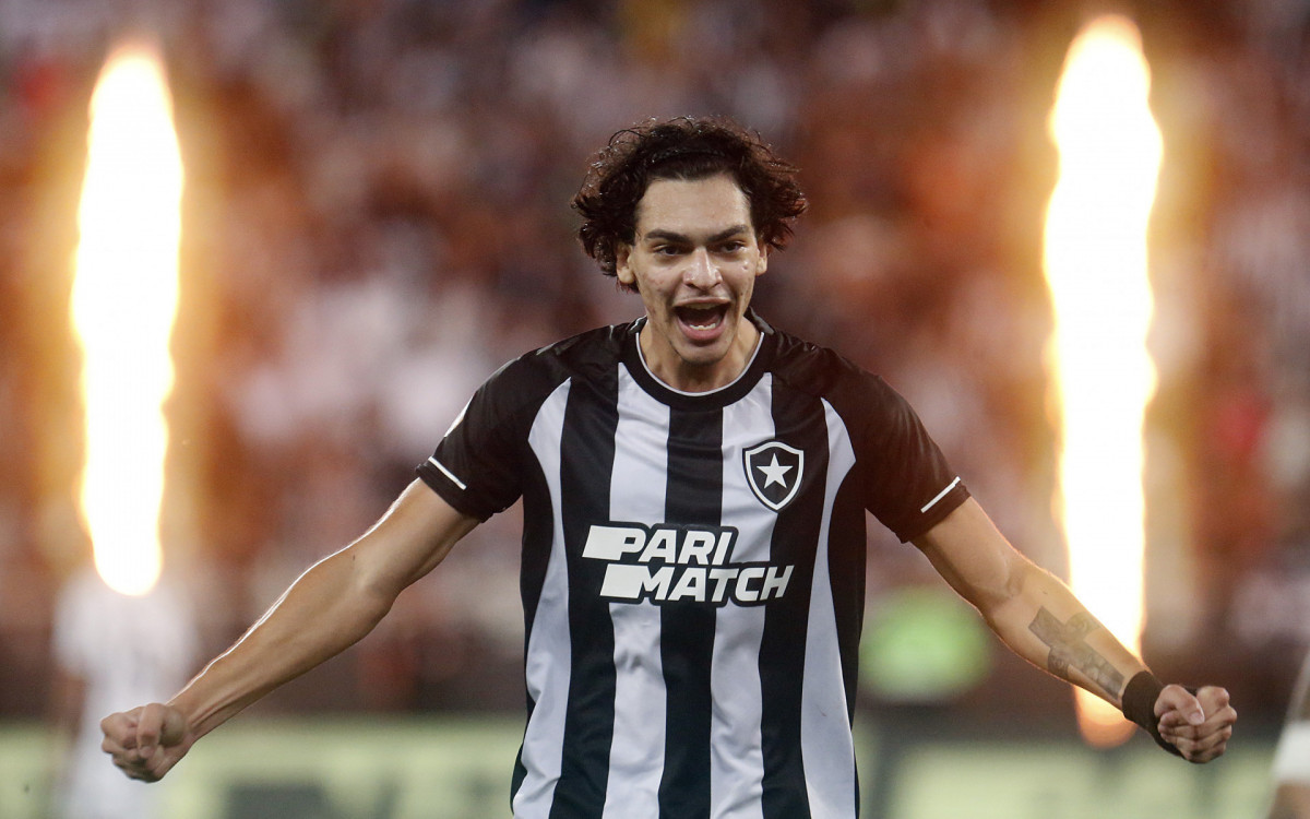 Matheus Nascimento. Botafogo x Atletico MG pelo Campeonato Brasileiro no Estadio Niltos Santos. 07 de Maio de 2023, Rio de Janeiro, RJ, Brasil. Foto: Vitor Silva/Botafogo. 
Imagem protegida pela Lei do Direito Autoral N&ordm; 9.610, DE 19 DE FEVEREIRO DE 1998. Sendo proibido qualquer uso comercial, remunerado e manipulacao/alteracao da obra.
