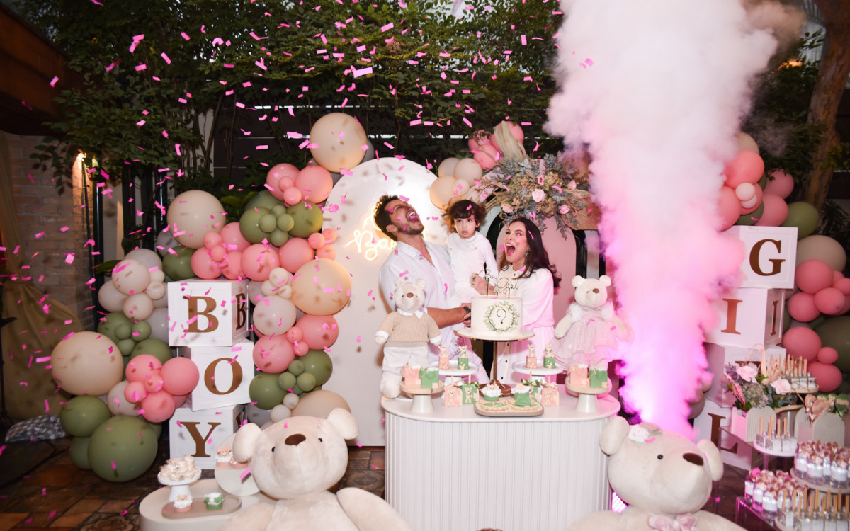 Kamilla Salgado e Elieser Ambrosio descobrem sexo do segundo filho 