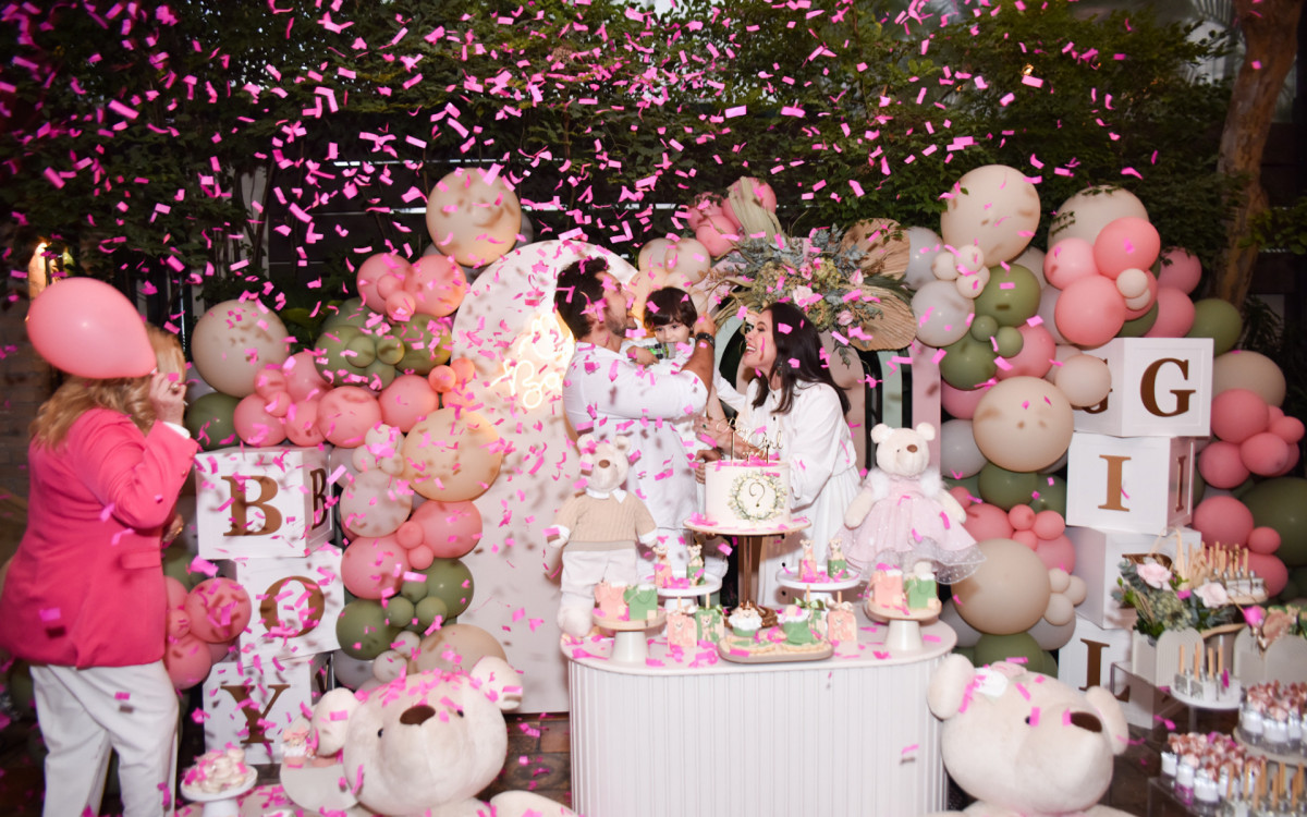 Kamilla Salgado e Elieser Ambrosio descobrem sexo do segundo filho 