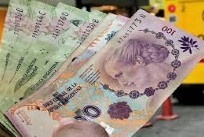 Inflação na Argentina pode chegar a 126,4% este ano, indicam projeções