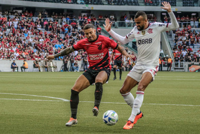 'Desafio qualquer atacante conseguir ganhar de mim na velocidade', diz Fabrício Bruno após vitória do Flamengo