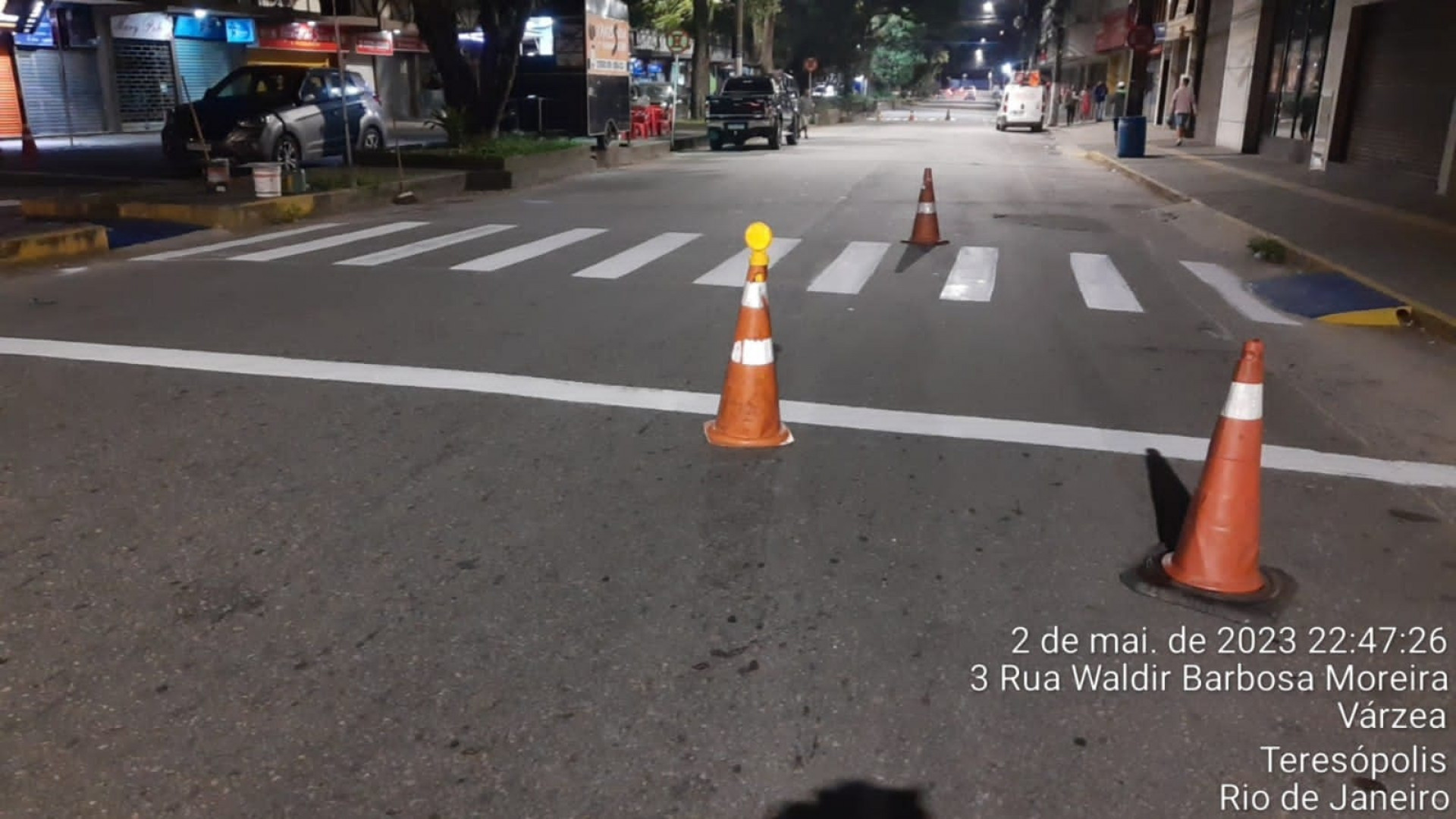 Pintura de faixas de pedestres e sinalização horizontal são ações importantes para aumentar a segurança de motoristas e pedestres - Divulgação