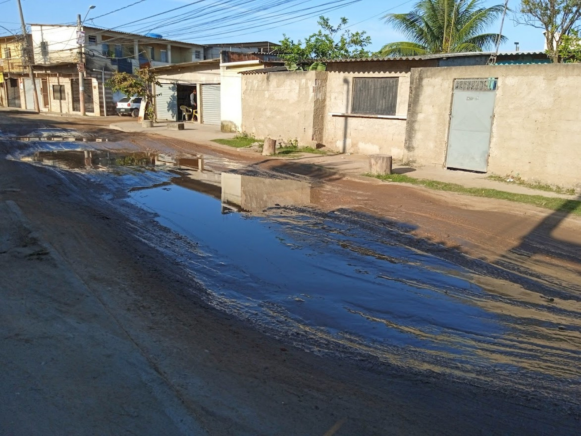 Transtornos na Estrada São Domingos Sávio, no Bairro de Santa Cruz - Arquivo pessoal