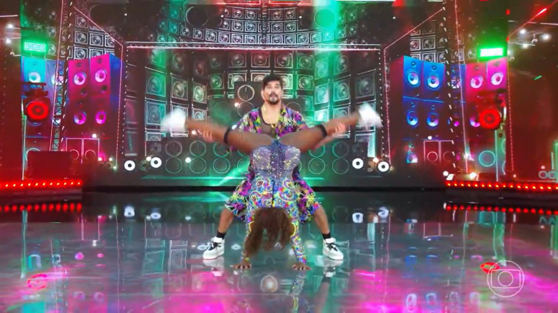 Daiane dos Santos conquistou o público ao misturar funk e ginástica na 'Dança dos Famosos' - Reprodução/TV Globo