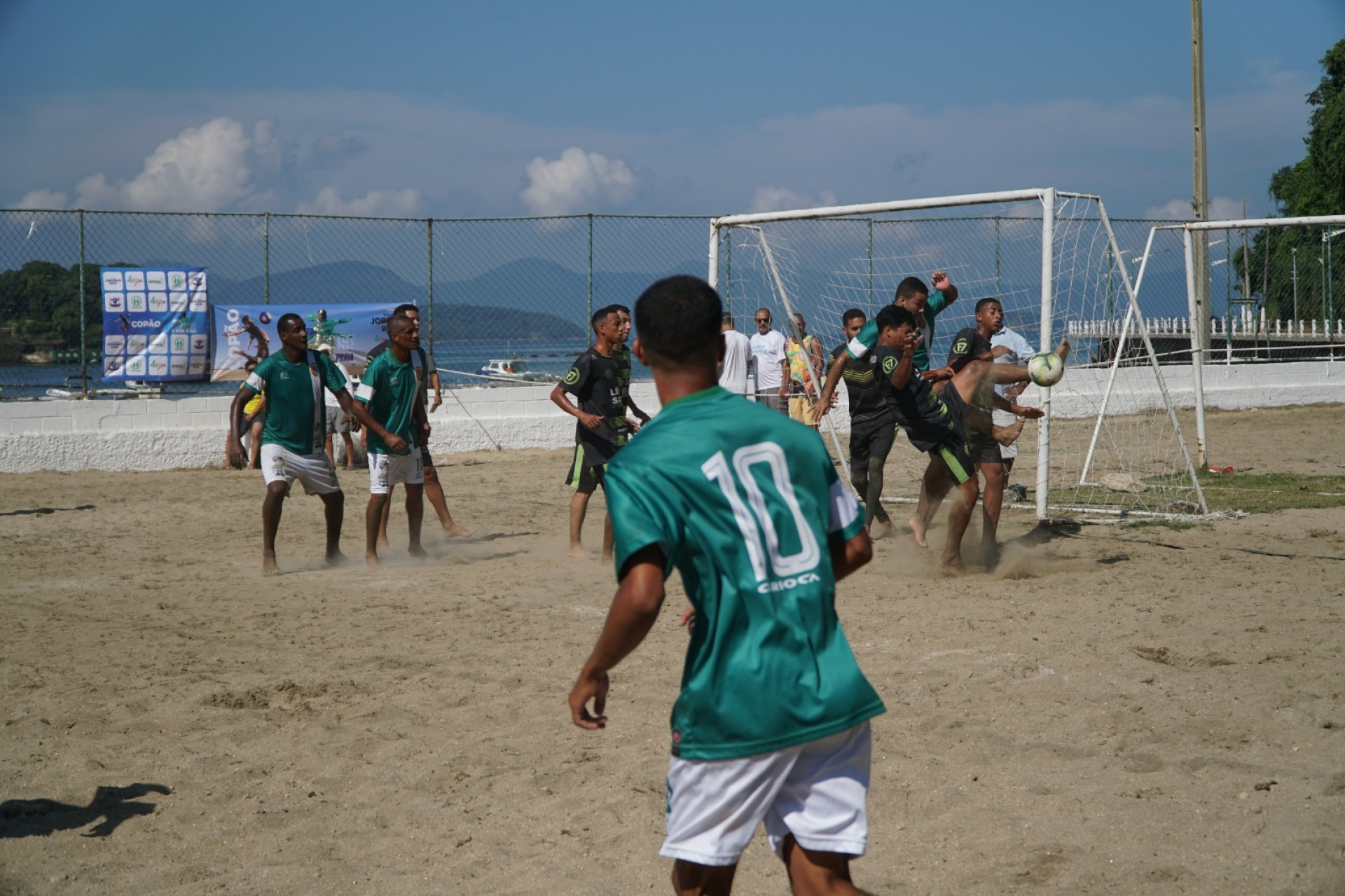 Festival de gols no Aterro do São Bento na final do Copão - Divulgação/time copão