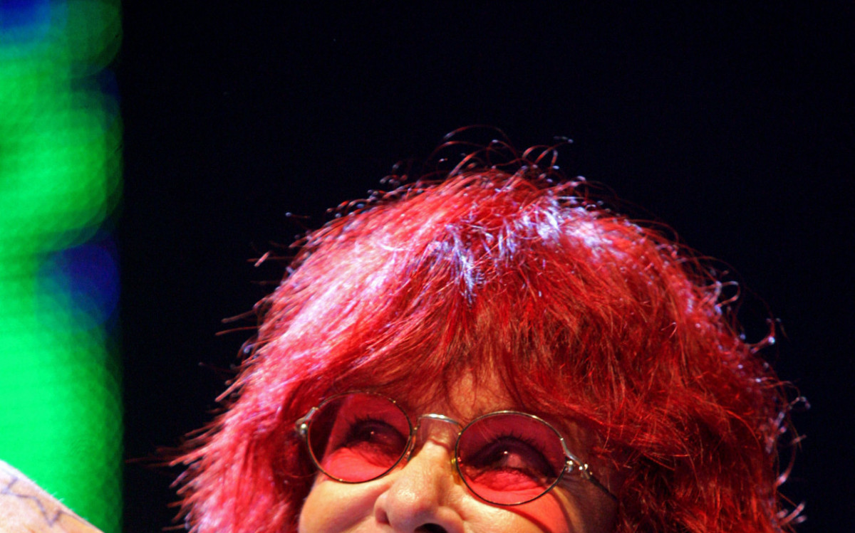 Assim, enquanto 'Uma outra autobiografia' lidera como o livro de n&atilde;o fic&ccedil;&atilde;o mais vendido de 2023, a sexta posi&ccedil;&atilde;o tamb&eacute;m &eacute; dela, com o primeiro livro de mem&oacute;rias, reeditado no fim do ano em uma edi&ccedil;&atilde;o de luxo