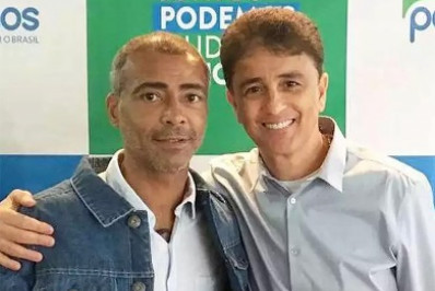 Chamado de traidor por Romário, Bebeto rebate o ex-parceiro: 'Está ficando velho e esclerosado'