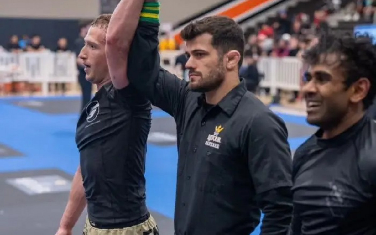 Dono do Facebook competiu com e sem quimono