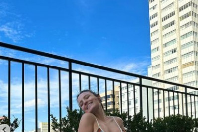 Larissa Manoela relembra dia de sol no Rio ao publicar fotos de biquíni