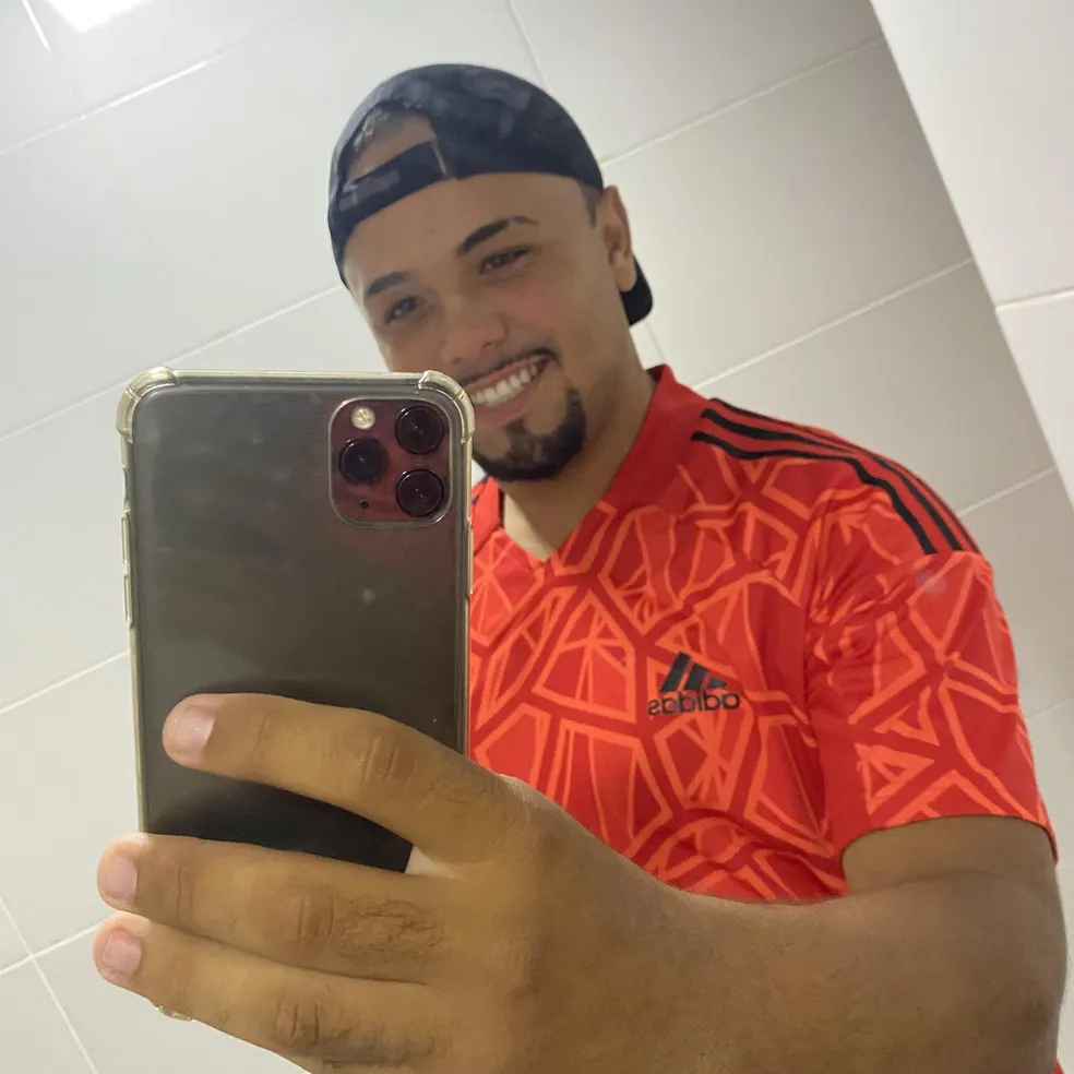 Jovem morre após ser baleado em rua do bairro Colégio