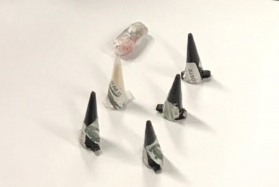 Dupla é detida com maconha e cocaína na Praia do Forte, em Cabo Frio