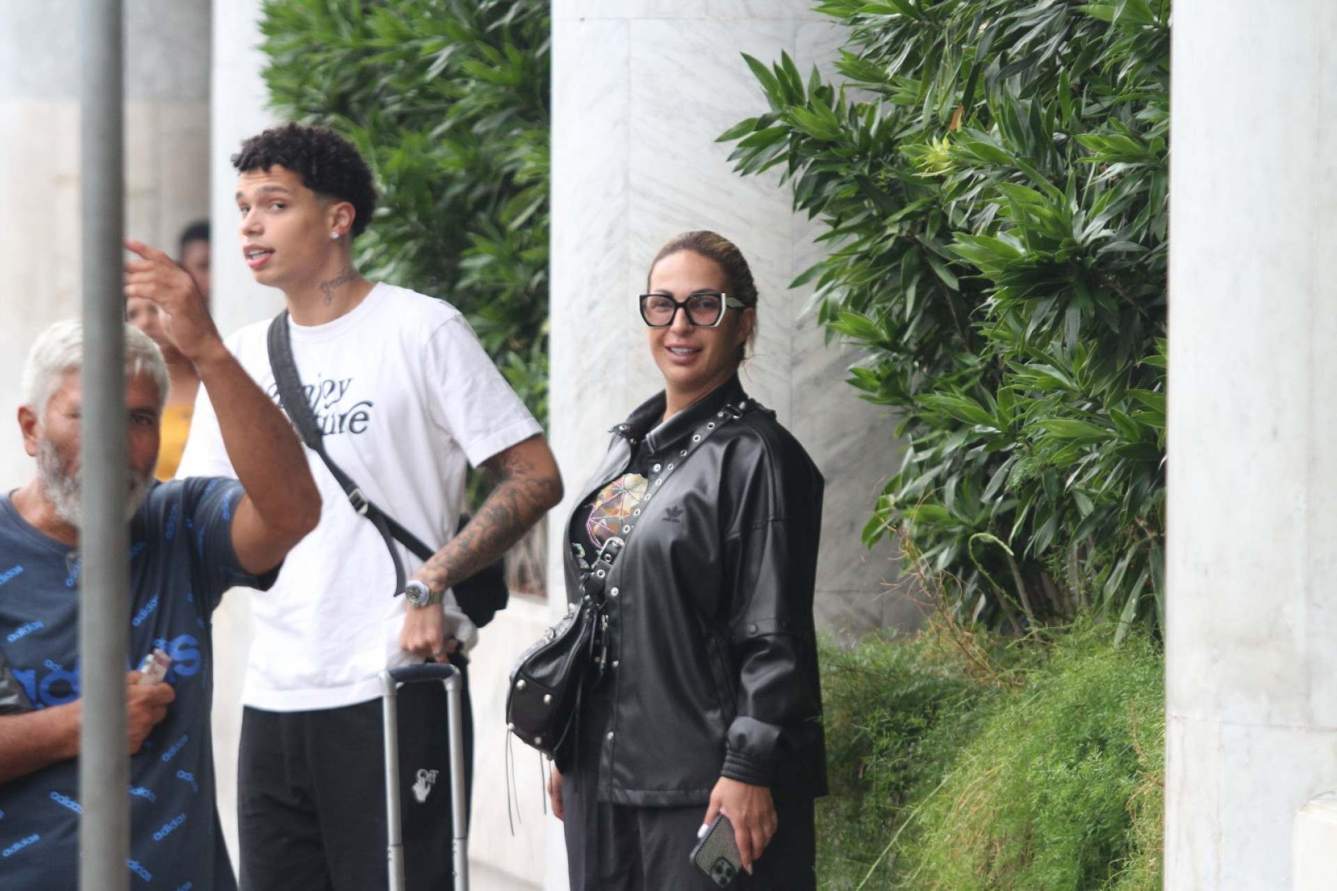 Valesca Popozuda chega ao Rio com o filho - Adão/Ag. News