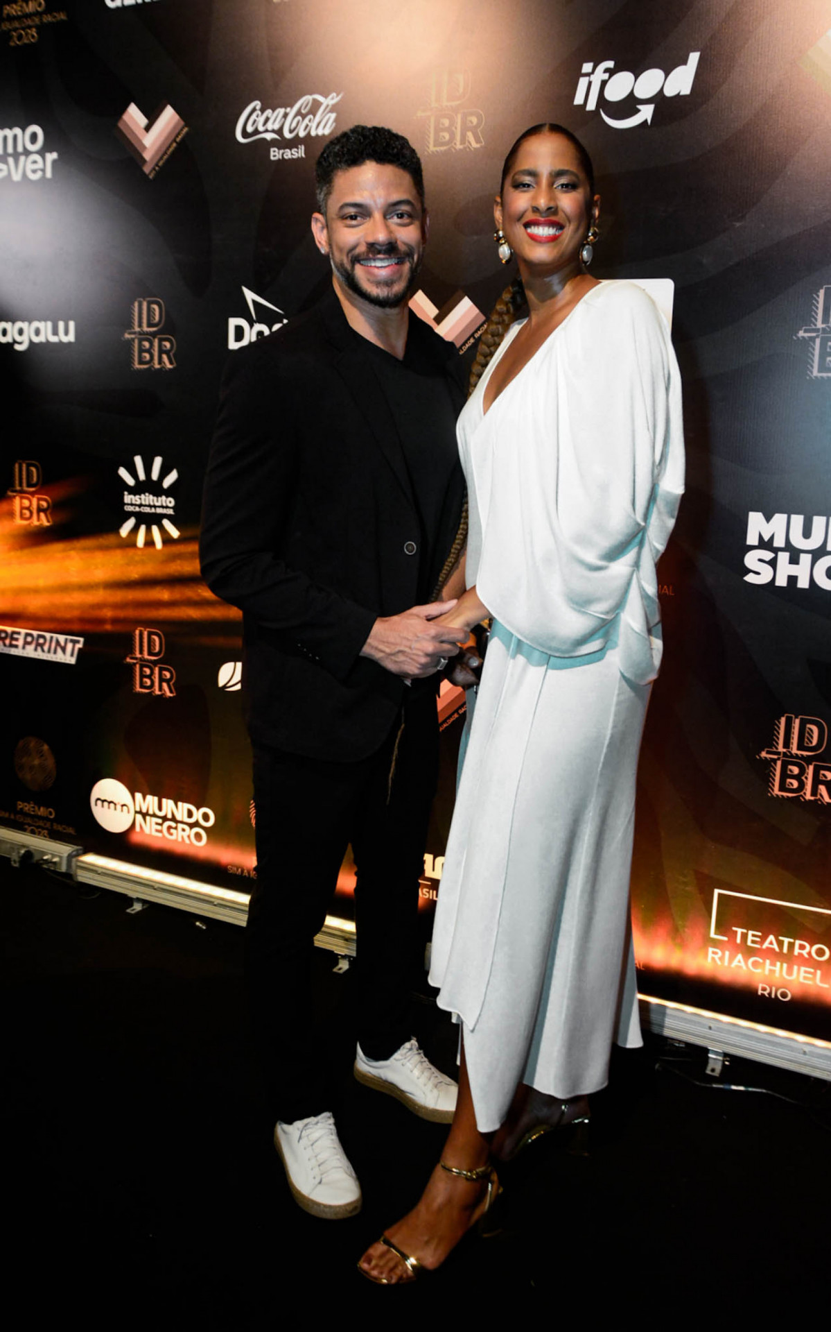 Paulo Lessa e Cindy Cruz