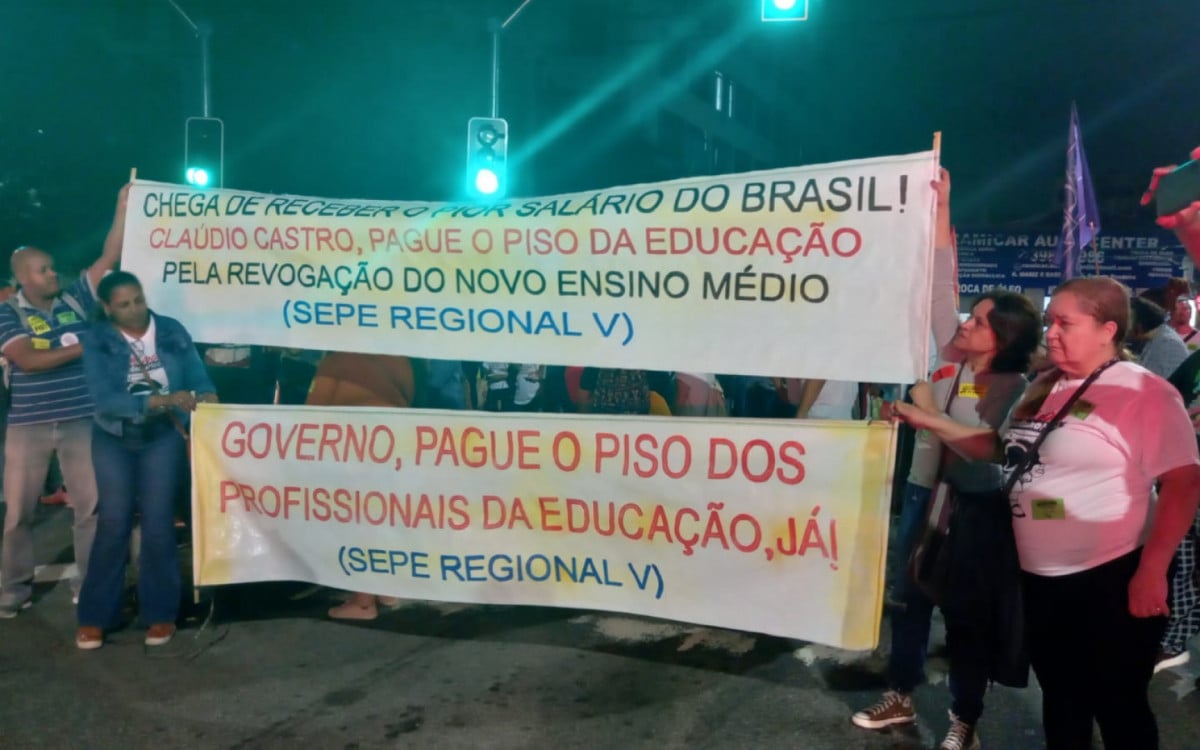Educação estadual do Rio de Janeiro aprova greve por tempo indeterminado a partir da próxima quarta-feira (17)
