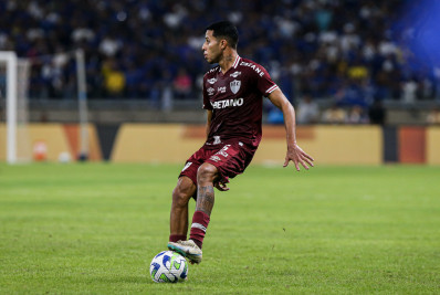 Fluminense pode perder Alexsander por até 90 dias após lesão no joelho esquerdo