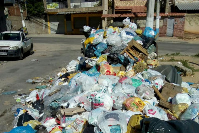Moradores cobram Prefeitura de Meriti serviços de limpeza urbana