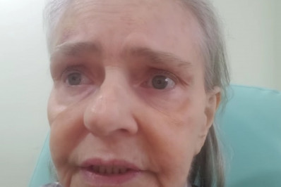 Vídeo! Em hospital, Angela Ro Ro cancela show no Rio pela segunda vez: 'Saúde primeiro'