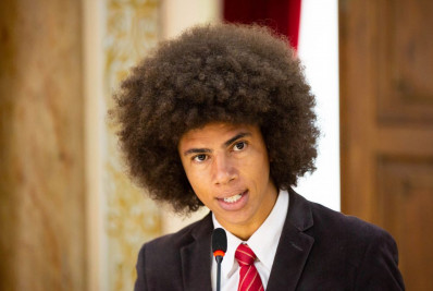 Vídeo: deputado acusa PF de racismo após inspeção em voo