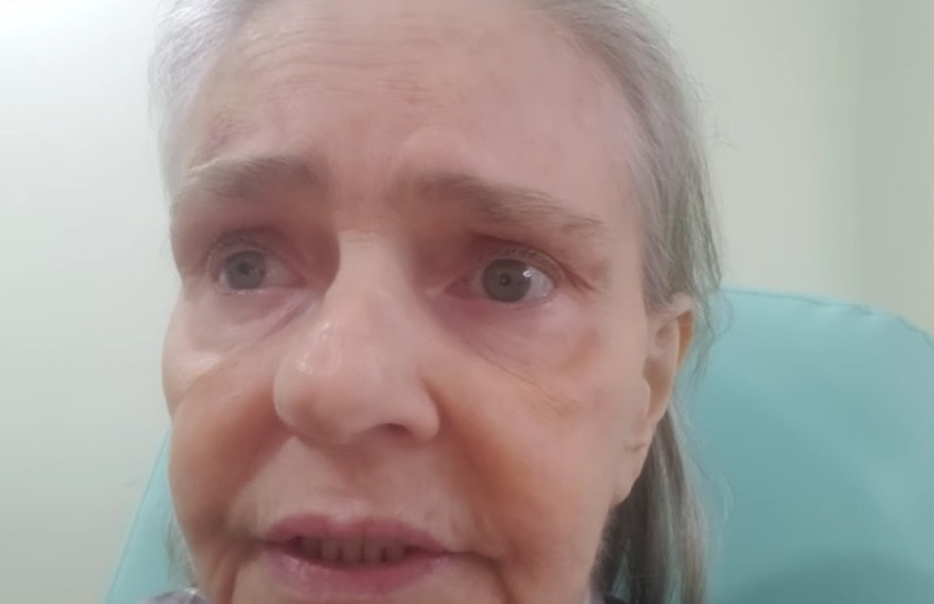 Em vídeo gravado no hospital, Angela Ro Ro cancela show no Rio pela segunda vez - Reprodução / Instagram