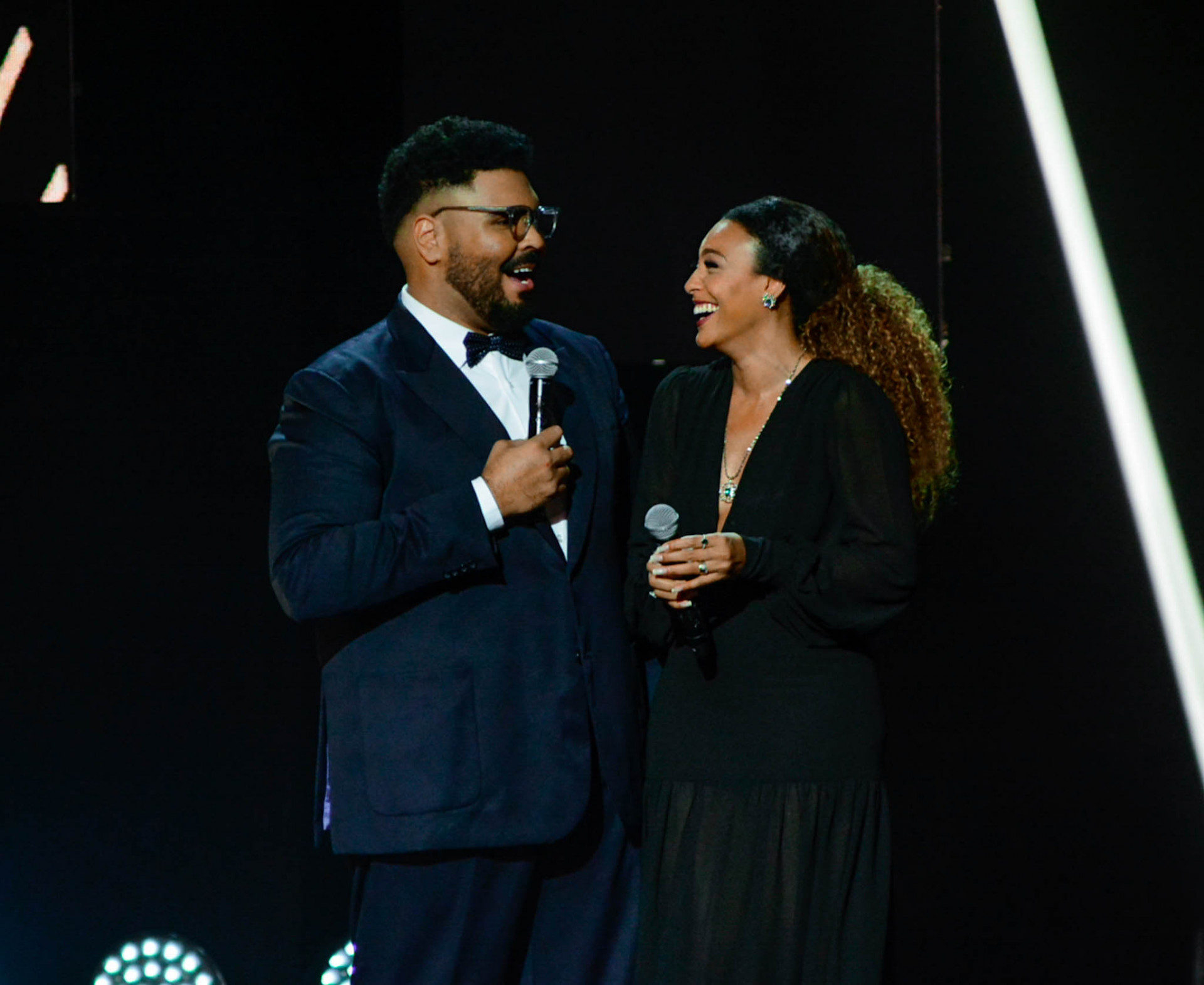 Paulo Vieira e Sheron Menezzes foram os apresentadores do prêmio - Ag. News