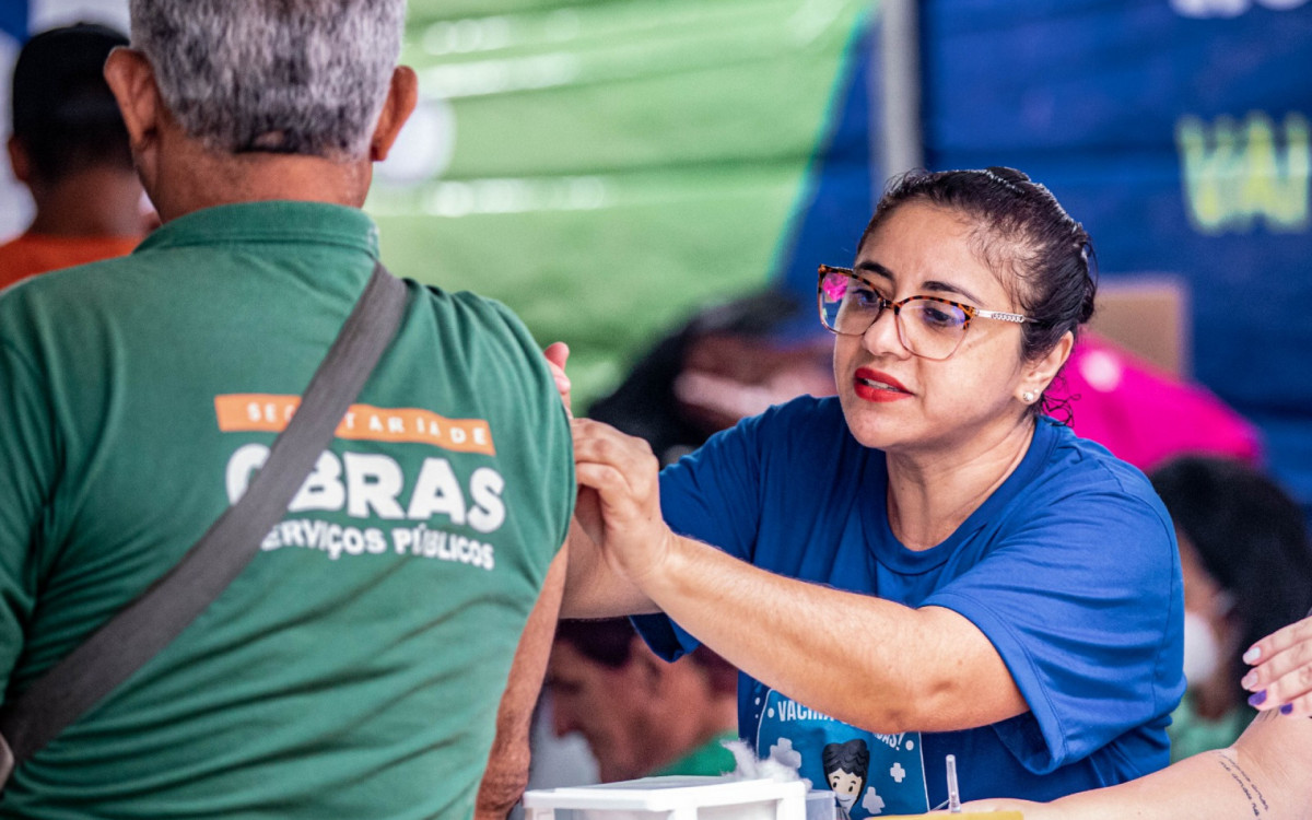 No programa Saúde do Trabalhador, os servidores municipais de Guapimirim puderam se vacinar - Secom PMG - Redes Sociais