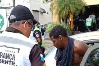 Homem é preso acusado de agredir com socos e pontapés ex-companheira na Barra 