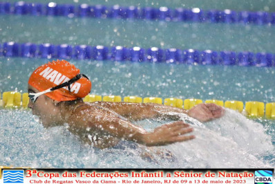 Nadadora campista de 13 anos conquista prata na Copa das Federações, pela seleção estadual