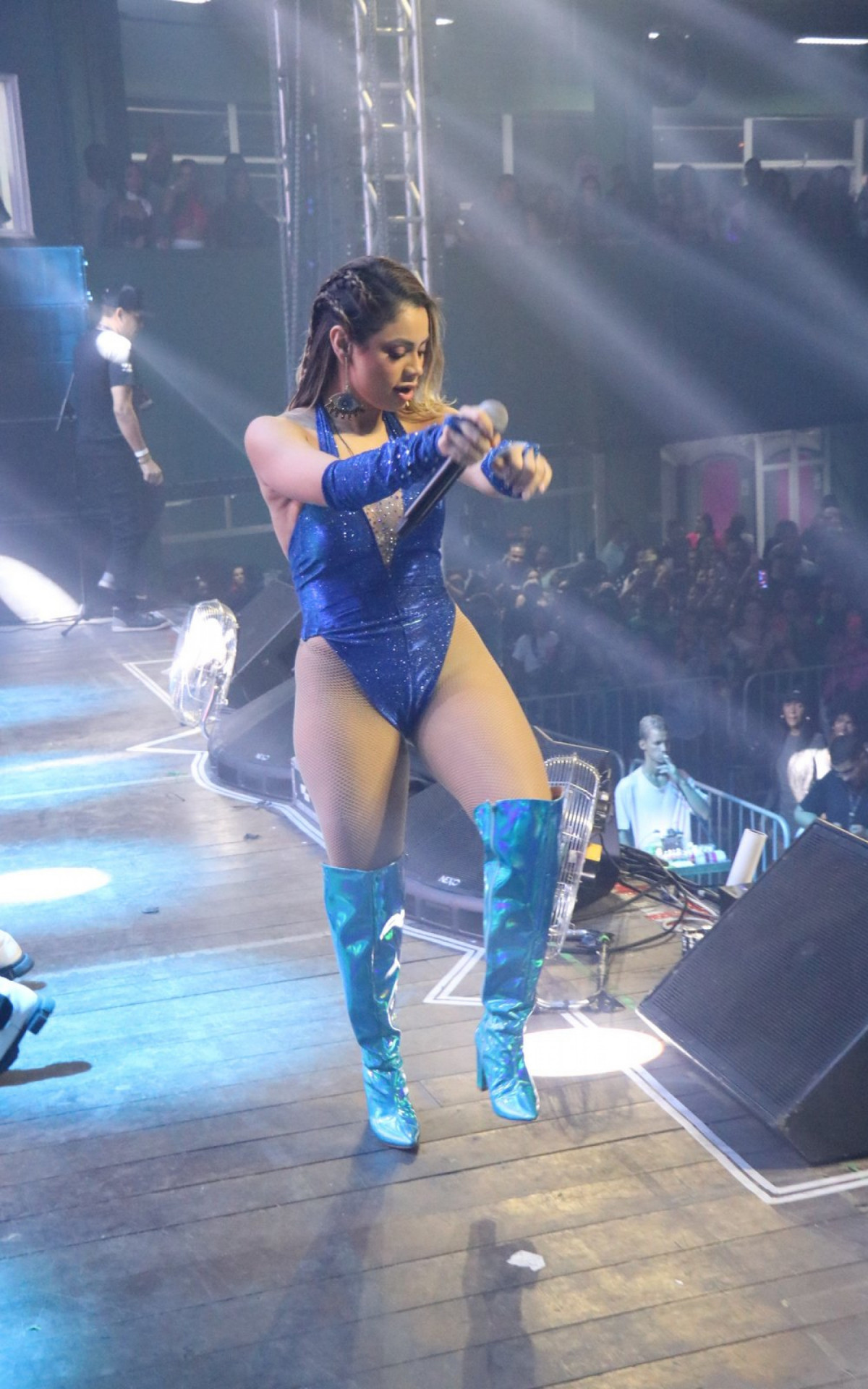 Lexa se apresentou no festival realizado na quadra da Mocidade, nesta sexta-feira