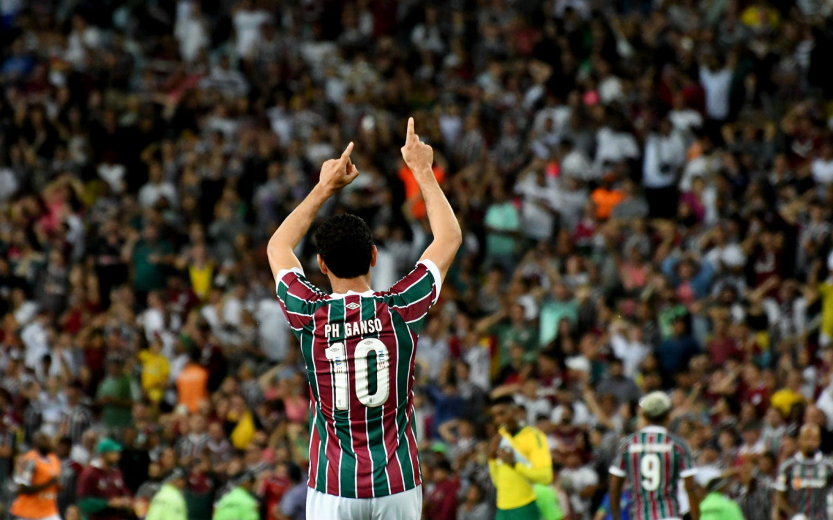 Ganso comemora gol marcado pelo Fluminense