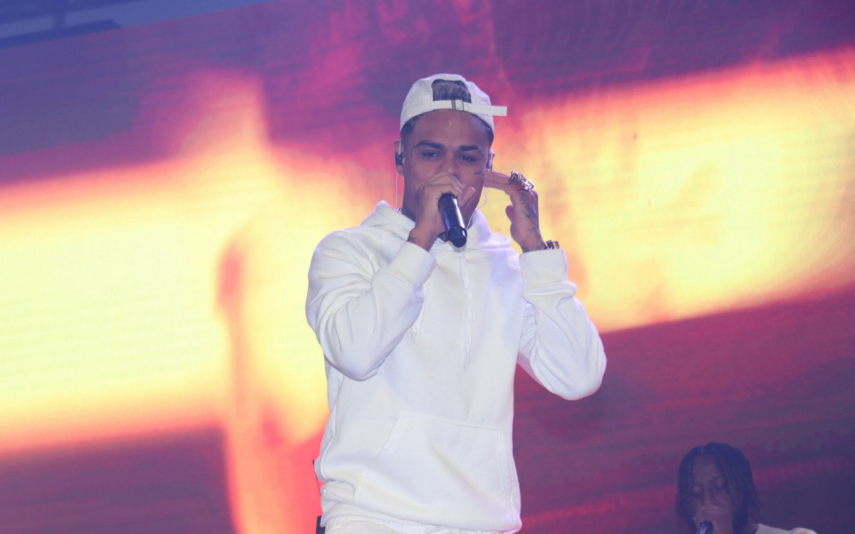 A equipe do cantor tamb&eacute;m se pronunciou nas redes sociais, e enviou um comunicado ao p&uacute;blico 