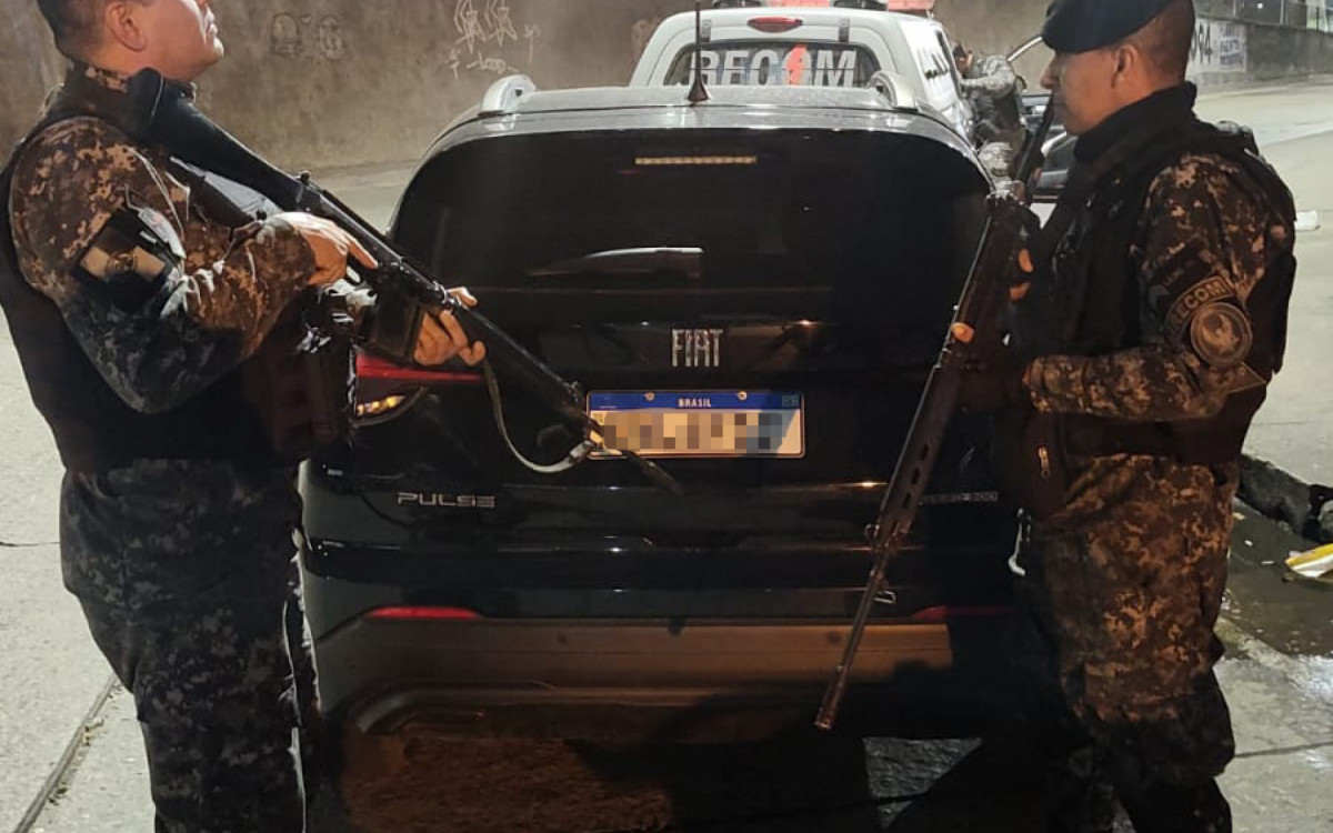 Ve&iacute;culo modelo Fiat Pulse, na cor preta, foi recuperado por PMs na Avenida Teixeira de Castro, em Bonsucesso