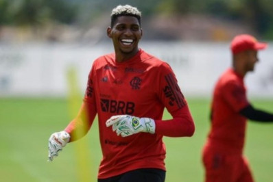 Goleiro do Flamengo, Hugo Souza recebe sondagens de três clubes