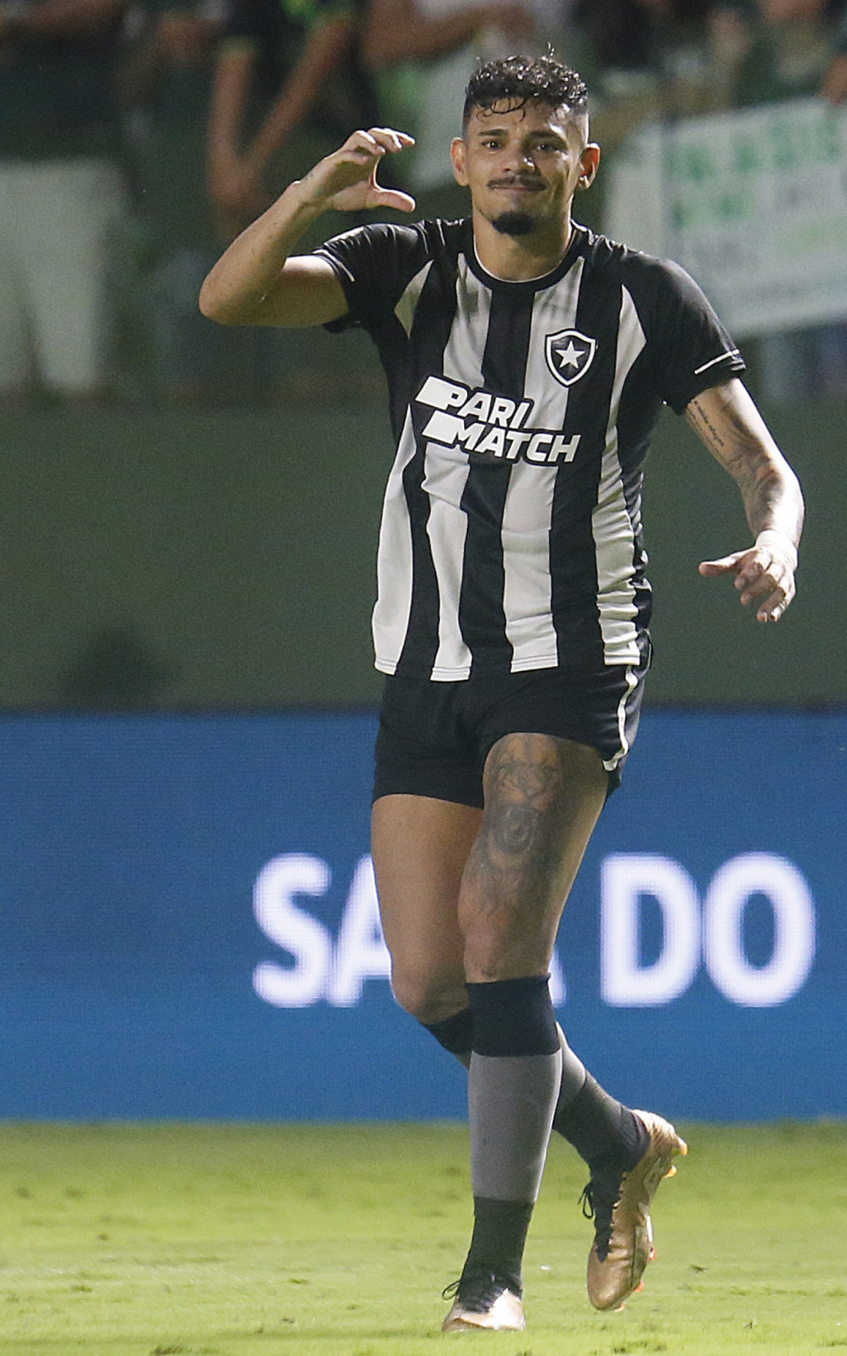 Tiquinho. Goias x Botafogo pelo Campeonato Brasileiro no Estadio Haile Pinheiro. 14 de Maio de 2023, Goiania, GO, Brasil. Foto: Vitor Silva/Botafogo. 
Imagem protegida pela Lei do Direito Autoral Nº 9.610, DE 19 DE FEVEREIRO DE 1998. Sendo proibido qualquer uso comercial, remunerado e manipulacao/alteracao da obra.
 -  Vitor Silva/Botafogo