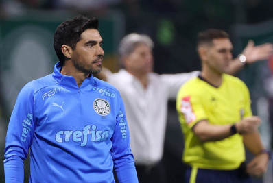 Técnico do Palmeiras, Abel Ferreira exalta fase do Botafogo no Brasileiro: 'Candidato ao título'