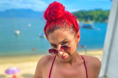 Atriz de pegadinhas Nanda Marques conta que era viciada em sexo e chegou a pagar garoto de programa: 