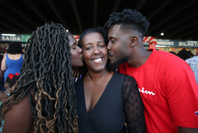 Cariocas aproveitam o dia das mães para visitar pontos turisticos da cidade e prestar homenagens