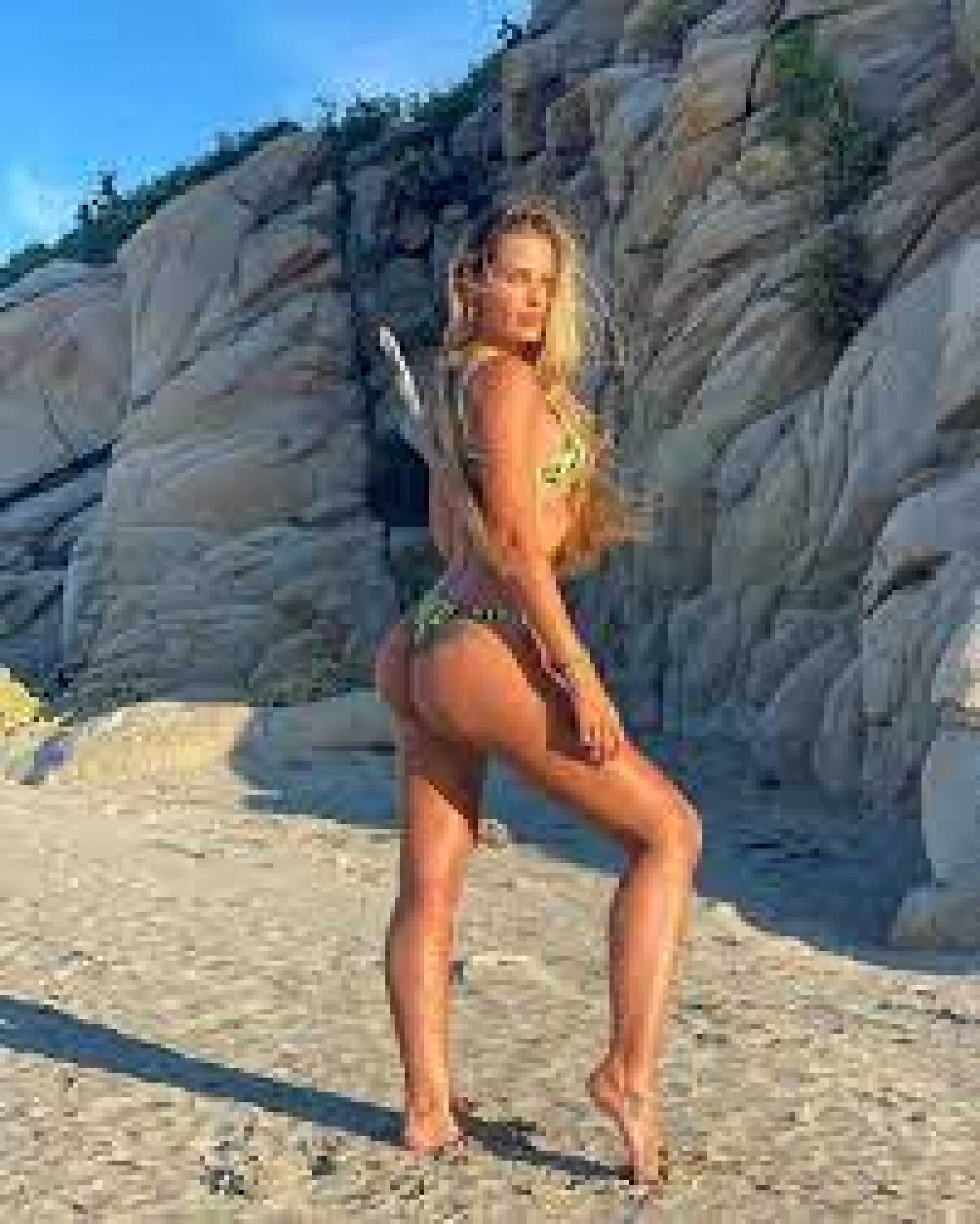 Yasmim Brunet mostra tato intima - Foto reprodução Internet