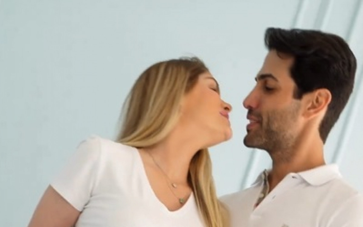 B&aacute;rbara Evans anuncia nova gravidez nas redes sociais