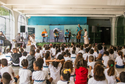 Projeto Brasil de Tuhu leva concerto musical para escolas das zonas Norte e Oeste