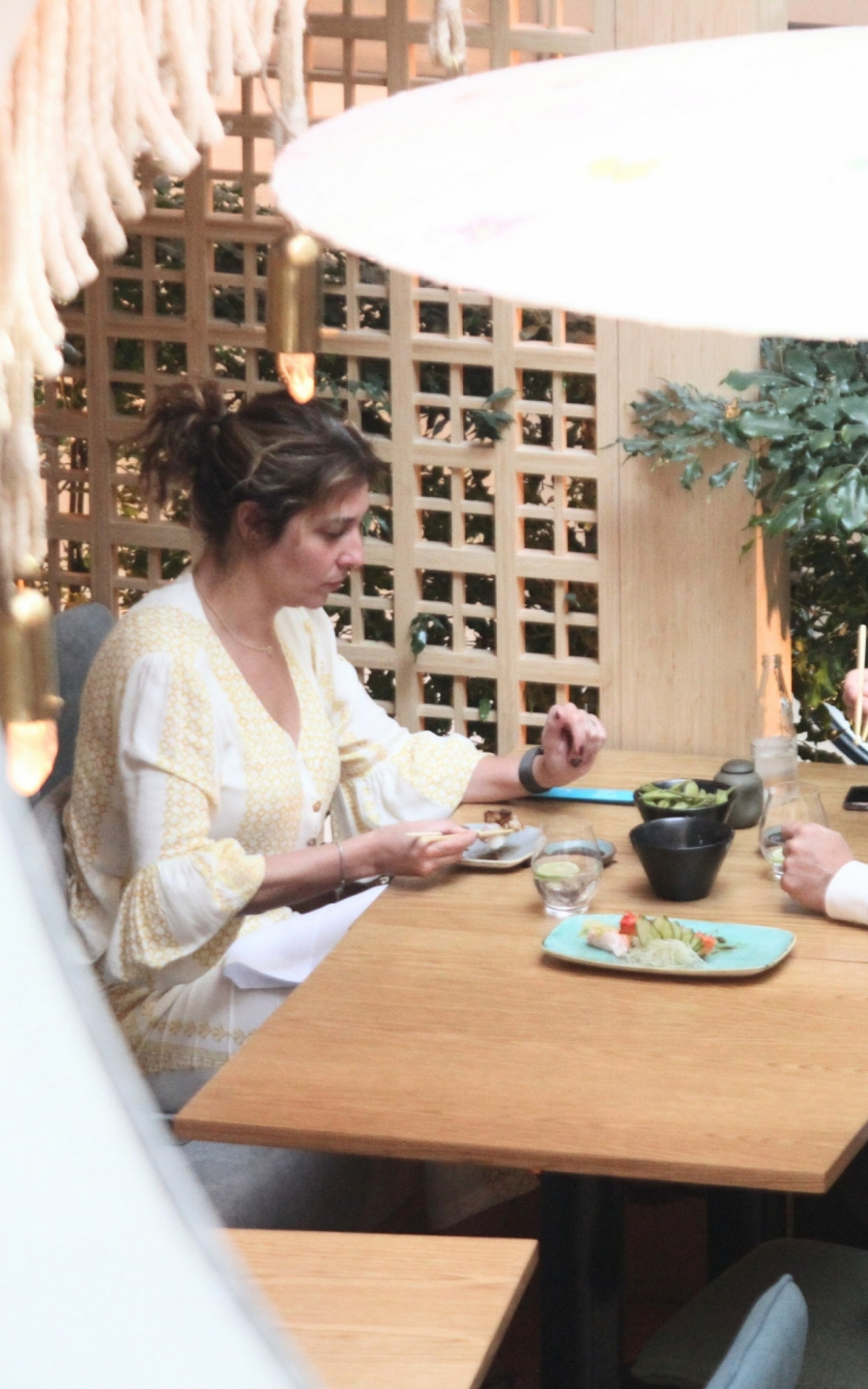 William Bonner e a mulher, Natasha Dantas, almoçam juntos