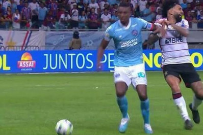 Chefe de arbitragem da CBF discorda da expulsão de Kanu e diz que Gabigol merecia amarelo por simulação