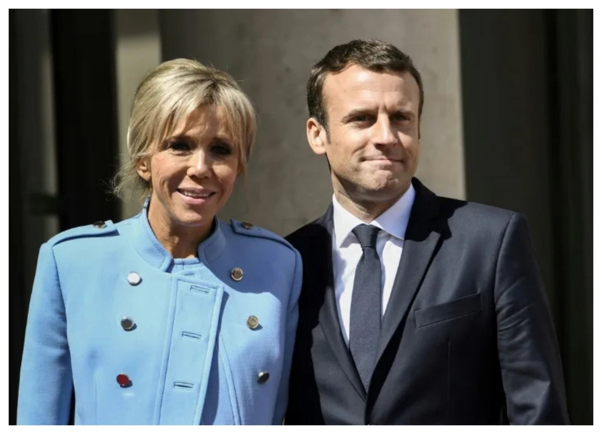 Emmanuel Macron ao lado da esposa Brigitte Macron - AFP