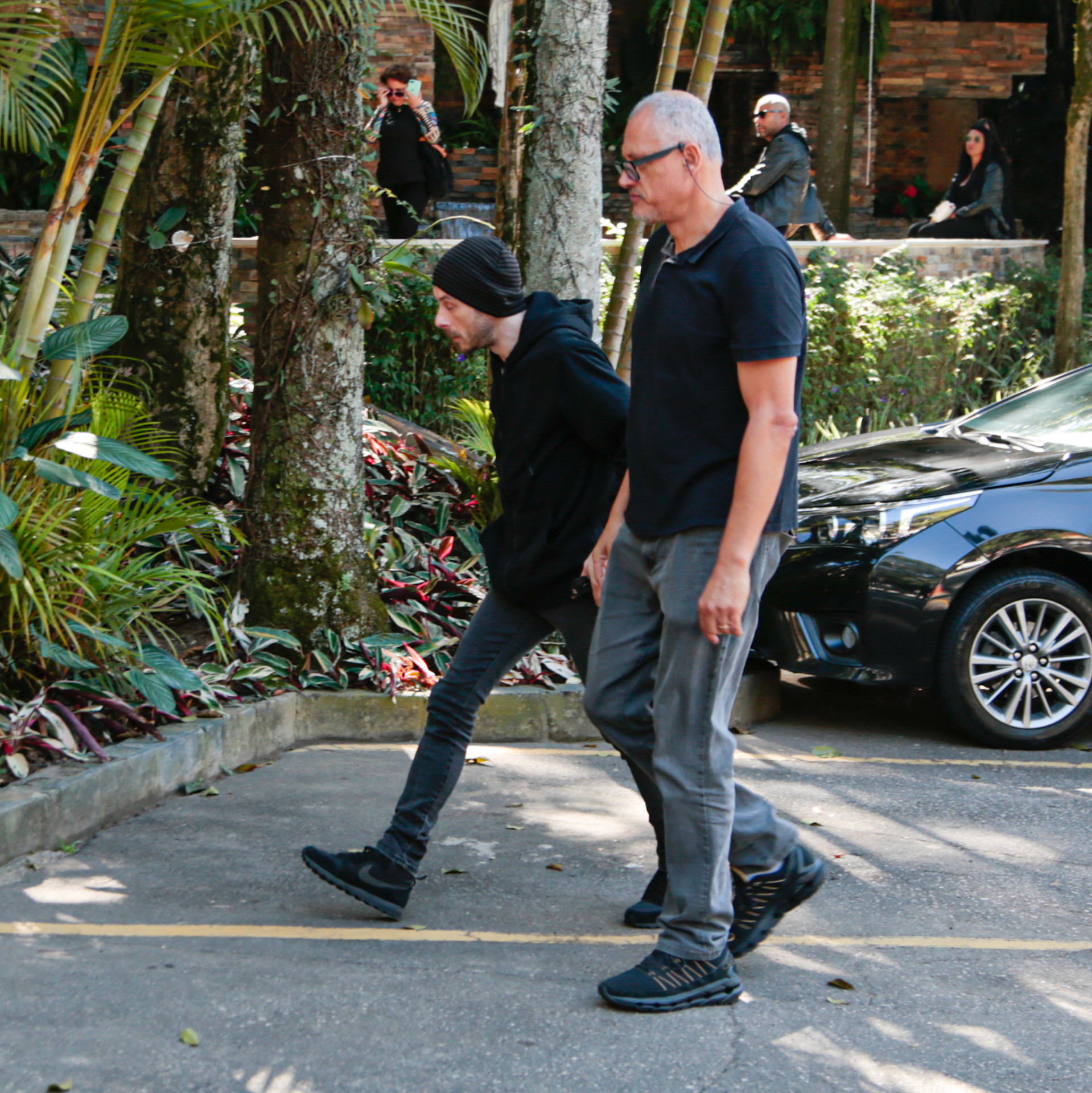 Beto, filho de Rita Lee, participa da missa de sétimo dia da mãe   - Van Campos / Agnews